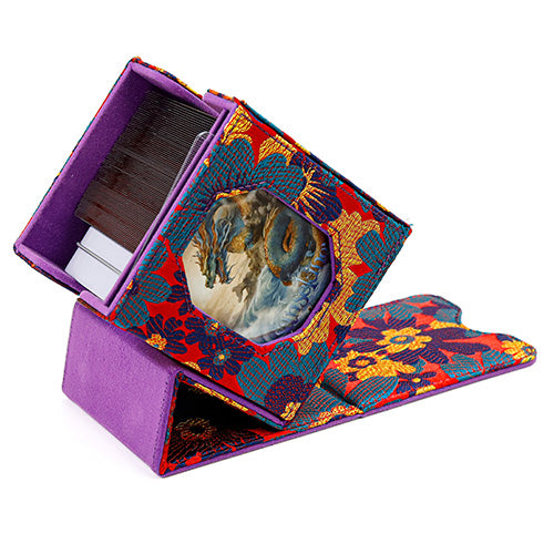 SANSEKING - BROCADE DECK BOX (130+ CARDS) - FLOWER SHADOWS AT DUSK - Immagine 5