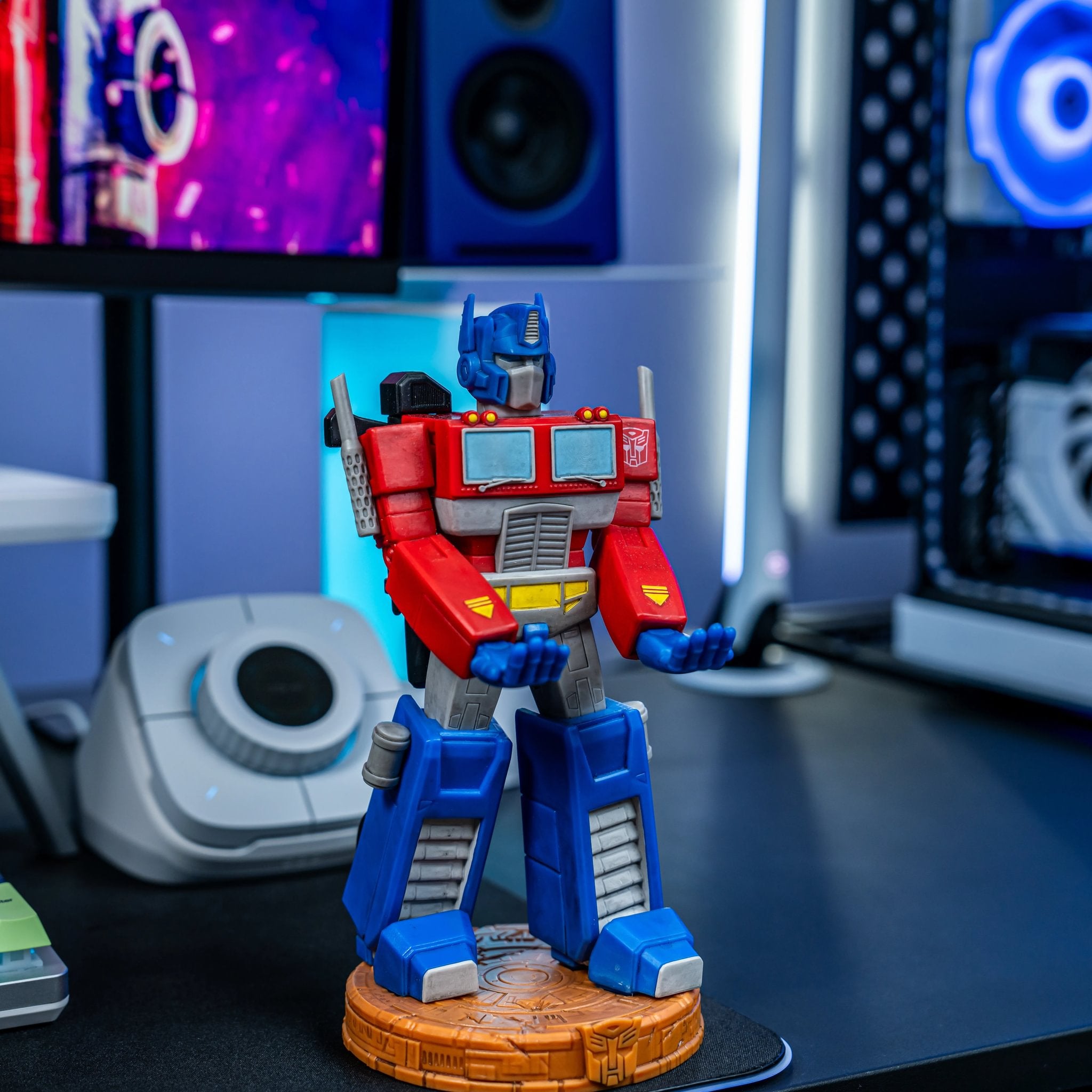 TRANSFORMERS - CABLE GUYS FIGURE - CHARGING HOLDER - CHARGING HOLDER - OPTIMUS PRIME - Immagine 3