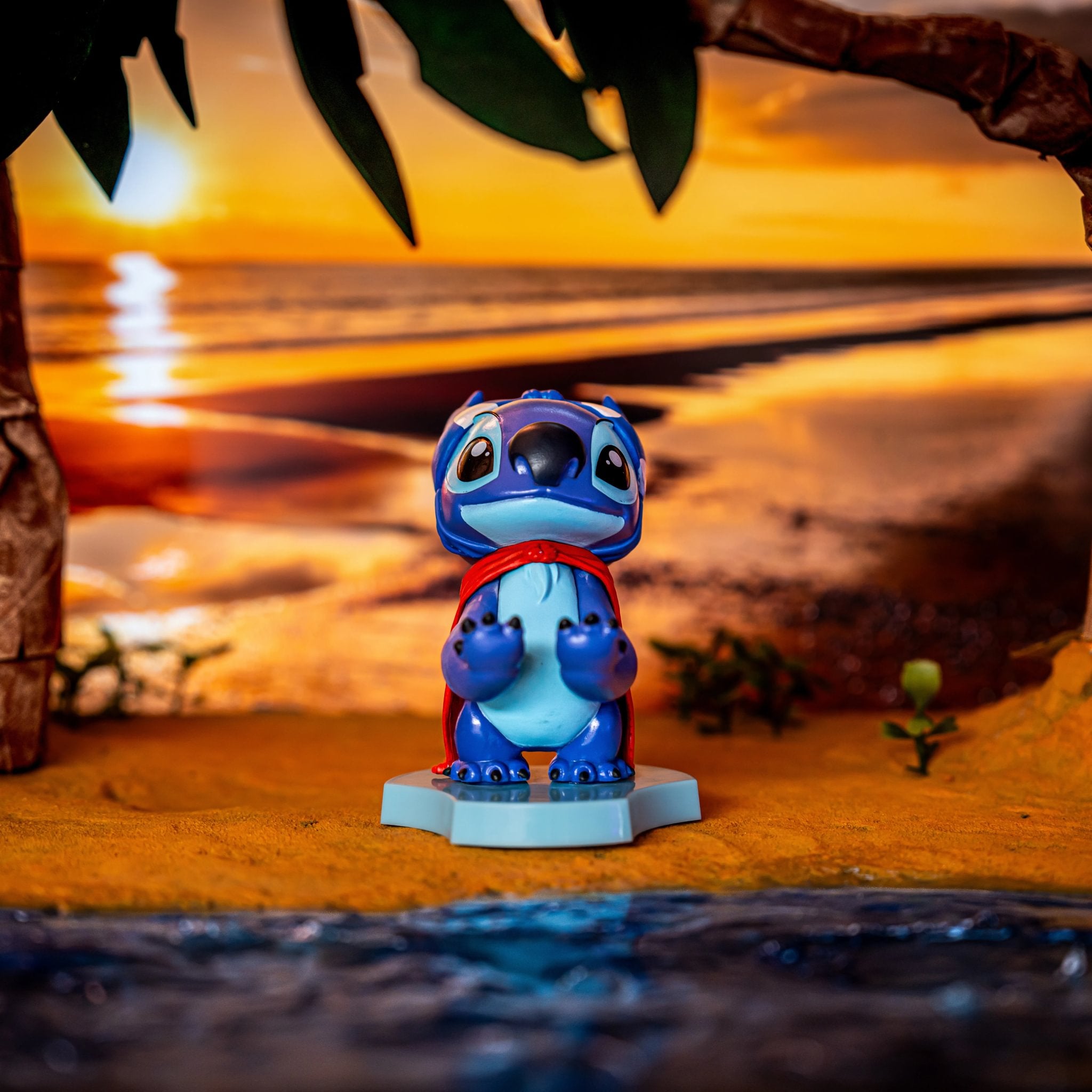 DISNEY - HOLDEM - CHARGING HOLDEM - UNDERPANTS HERO STITCH 11CM - Immagine 3