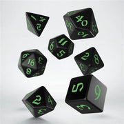 SCLR02 - SET 7 DADI - CLASSIC RUNIC BLACK GREEN
