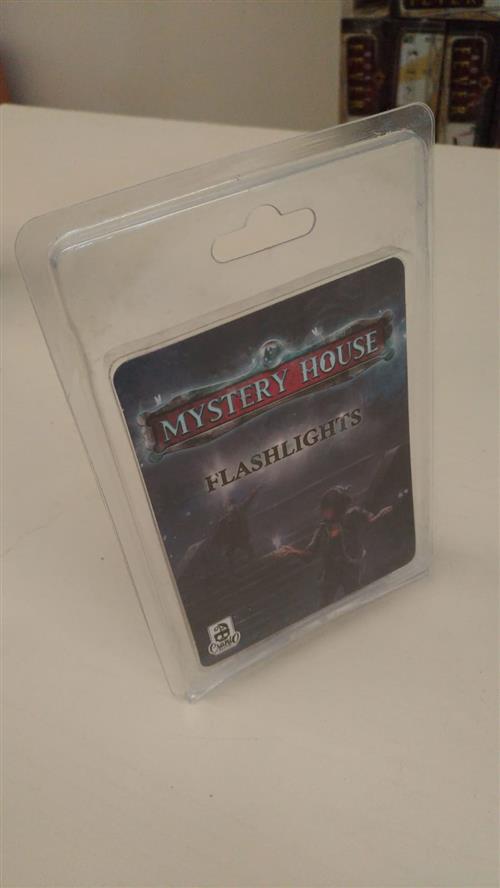 MYSTERY HOUSE - ADVENTURE IN A BOX - KIT TORCETTE