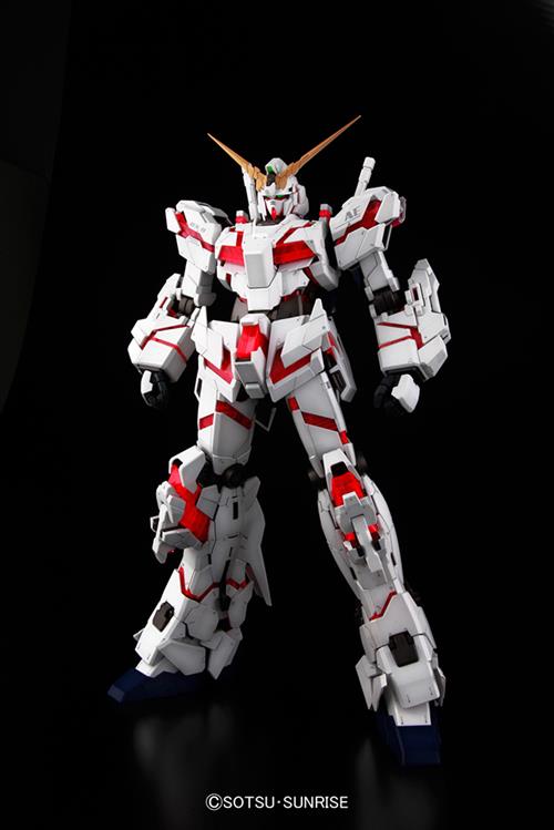 MK63513 - GUNDAM - PERFECT GRADE - PG GUNDAM UNICORN RX-0 - MODEL KIT 1/60