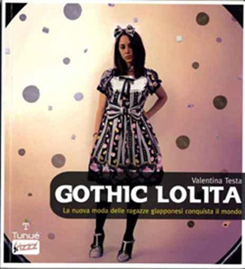 GOTHIC LOLITA