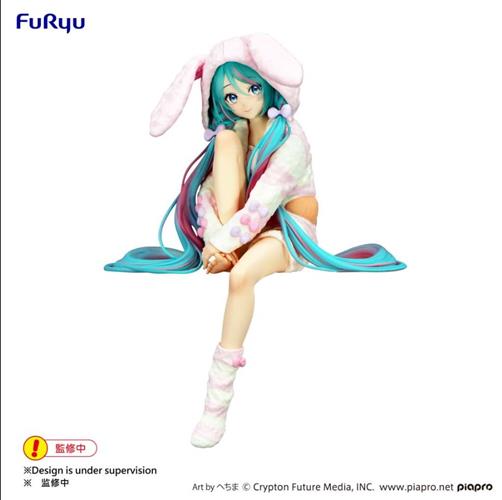 100417 - HATSUNE MIKU - NOODLE STOPPERS FIGURE - RABBIT EAR HOOD PAJAMA - STATUA 16CM