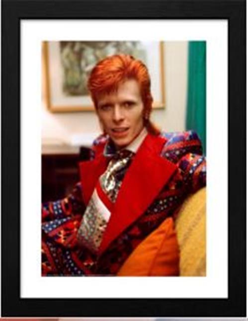 PFC3758 - DAVID BOWIE - FRAMED POSTER (30.5X40.6) - MICK ROCK