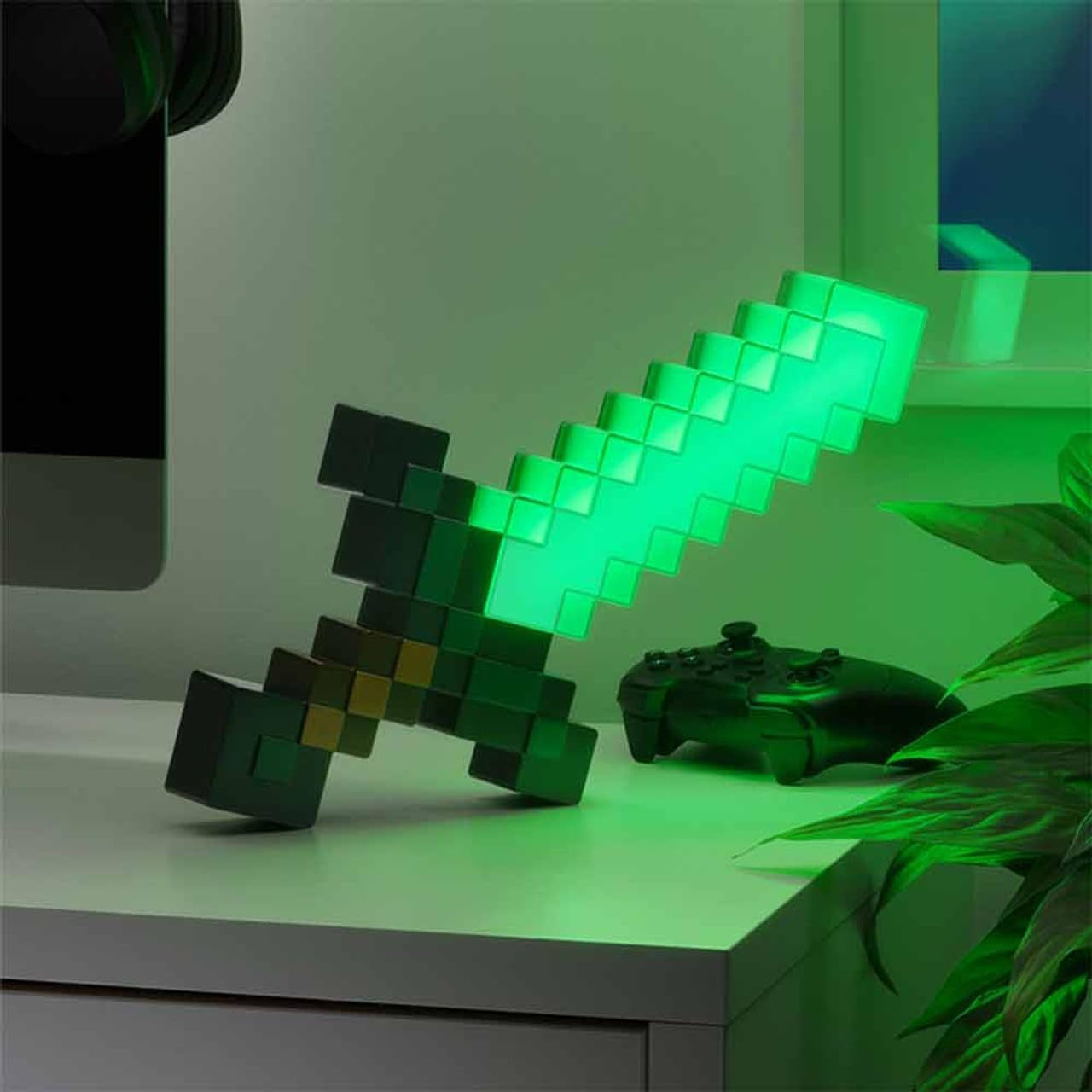 PP12711MCF - MINECRAFT - DIAMOND SWORD LIGHT