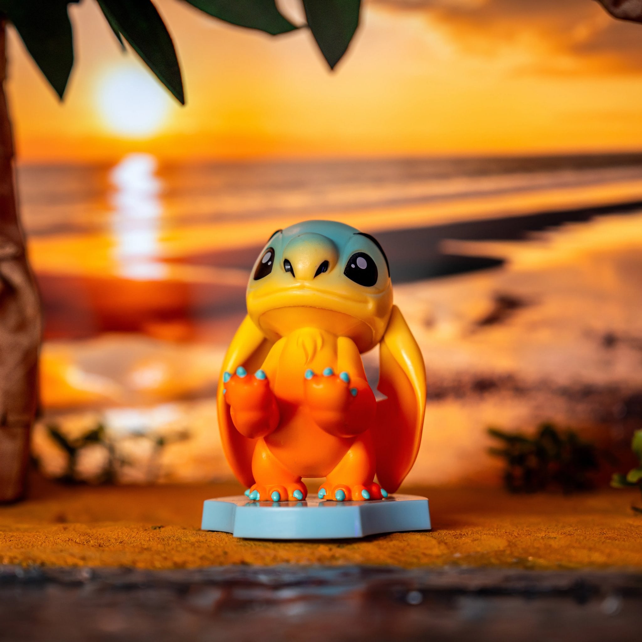 DISNEY - HOLDEM - CHARGING HOLDEM - SUNSET STITCH 11CM