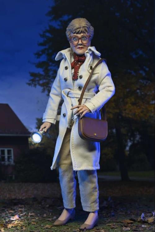 100421 - MURDER SHE WROTE - JESSICA FLETCHER CLOTHED - ACTION FIGURE 20CM