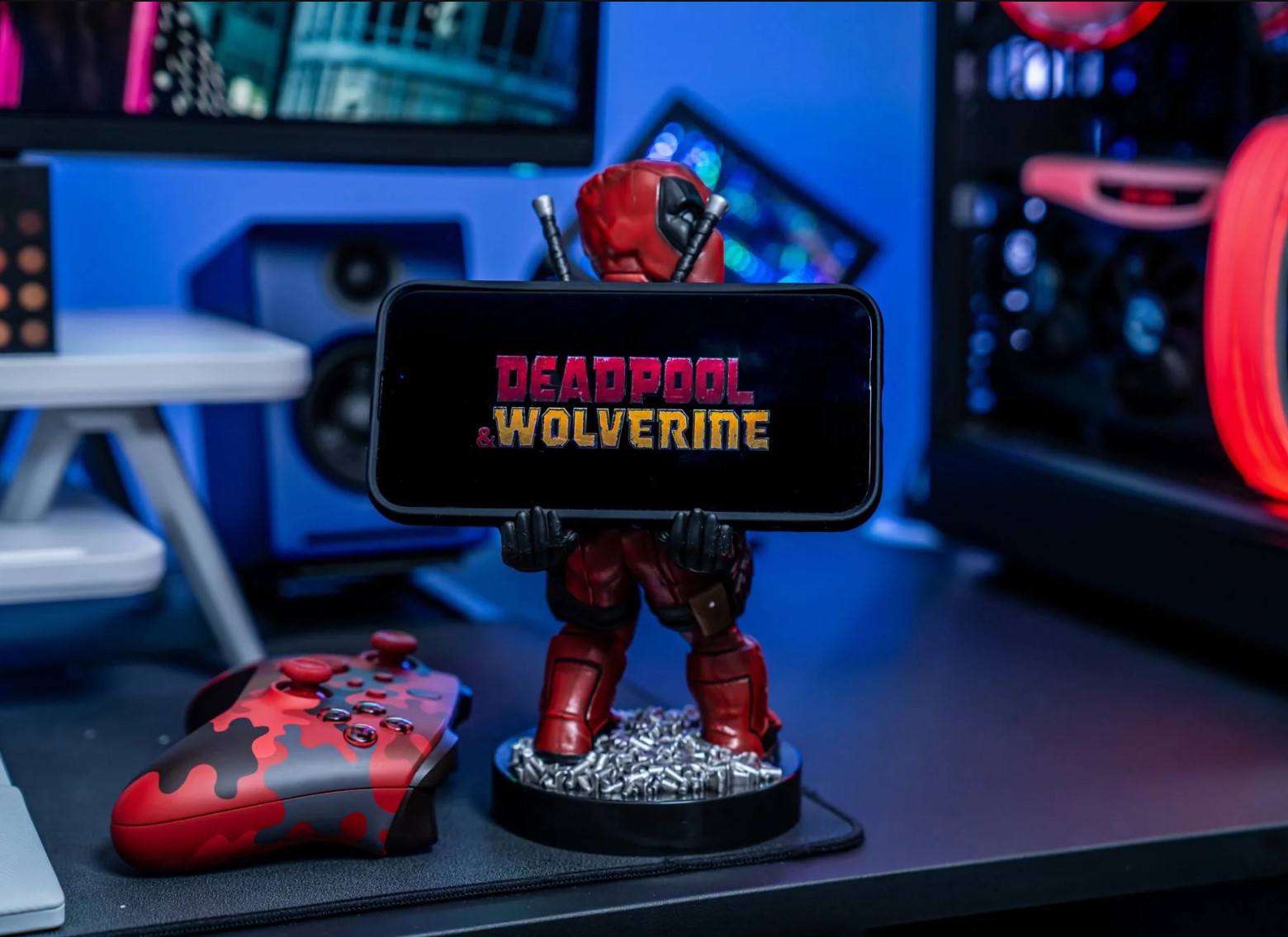 MARVEL: DEADPOOL 3 - HOLDEM - CHARGING HOLDER - BRINGING UP THE REAR' - Immagine 4